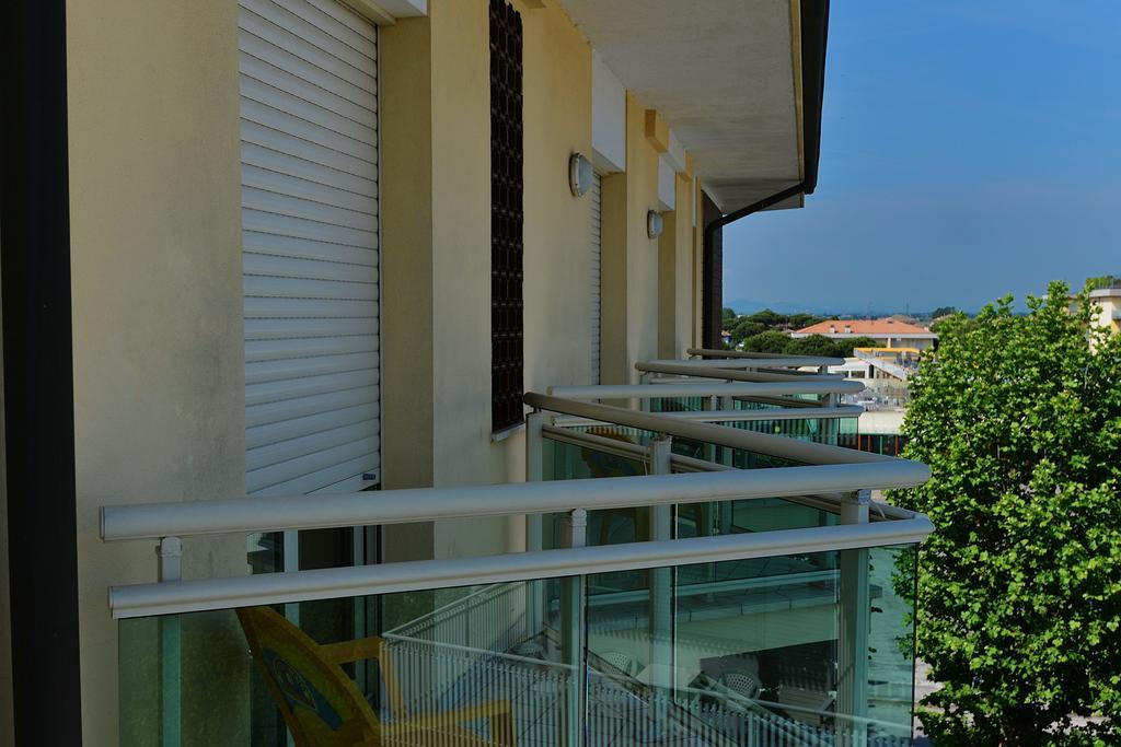 Hotel Bamar Pinarella Dış mekan fotoğraf