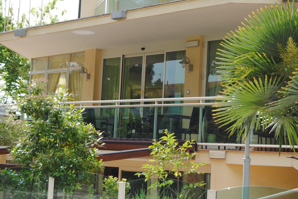 Hotel Bamar Pinarella Dış mekan fotoğraf