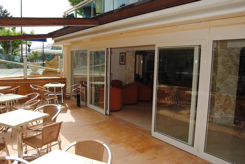 Hotel Bamar Pinarella Dış mekan fotoğraf